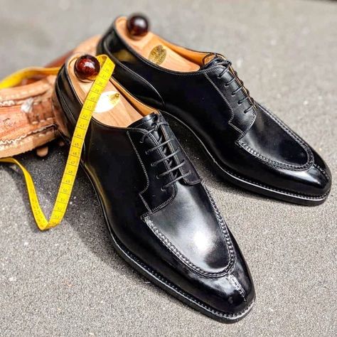 Split Toe Shoes, Ascot Shoes, Slipon Shoes, Bespoke Shoes, Best Shoes For Men, Classic Shoes, Dress Formal, Toe Shoes, Up Shoes