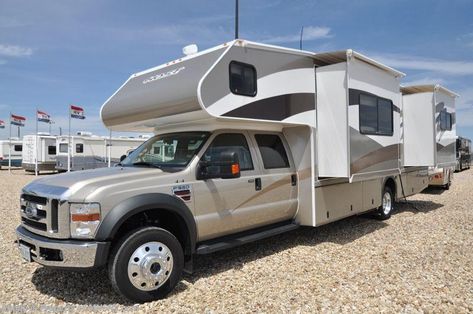 2008 Host RV 330 4WD Quad Cab w/4 slides Super C Rv, New Motorhomes, Cool Rvs, Used Motorhomes, Small Travel Trailers, Small Rv, Class C Motorhomes, Adventure Campers, Rv Truck