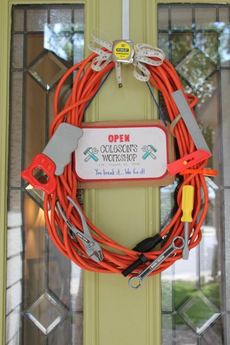 Extension cord wreath I made. For tool themed party. Diy Birthday Sign, Honey Do Shower, Tools Birthday Party, Bridal Shower Themes, Construction Theme Party, Ideas Fiesta, Kid Parties, Building Site, Construction Birthday Parties