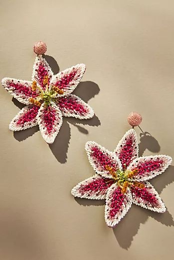 Beaded Flower Earrings, Beading Designs, Accessories Beads, Deepa Gurnani, Beaded Earring, Hand Work Embroidery, Bead Embroidery Jewelry, Beads Earrings, Embroidery Designs Fashion