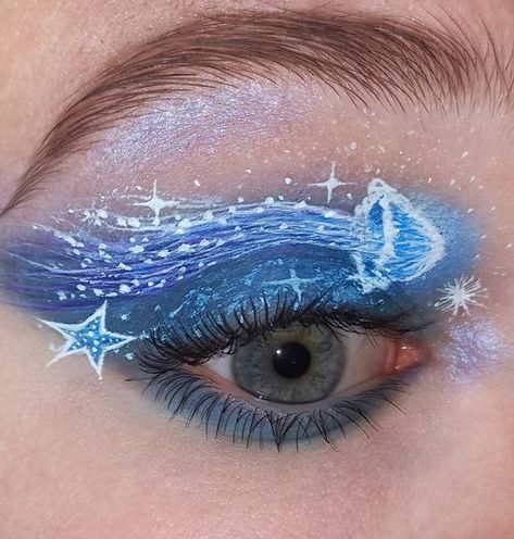 Jellyfish Makeup Look, Jellyfish Eye Makeup, Fish Eye Makeup, Jellyfish Makeup Ideas, Jellyfish Inspired Makeup, Jelly Fish Makeup, Halloween Jellyfish, Jellyfish Makeup, Ocean Makeup