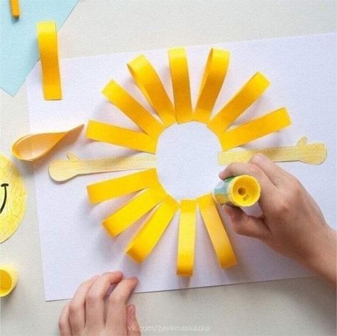 Crafts For Kids Construction Paper, Cut And Paste Crafts, Printable Crafts For Kids, Sun Craft, Sun Crafts, Kids Construction, Construction Paper Crafts, Homeschool Art, Preschool Learning Activities