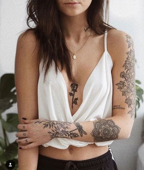 Tattoo Placements, Arm Tats, Girl Arm Tattoos, Sternum Tattoo, Black Flower, Tattoo Placement, S Tattoo, Sleeve Tattoo, Rose Tattoos