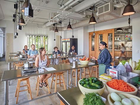 Cooking School Interior, Cooking Classes Design, Cooking Class Kitchen, Cooking School Kitchen, Teaching Kitchen, Commercial Style Kitchen, Kitchen Workshop, Kitchen Set Up, Barn Style Doors