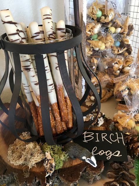 Hunting Baby Boy Shower Ideas, Dark Forest Baby Shower Ideas, Deer Baby Shower Ideas, Forrest Animal Baby Shower Theme, Raccoon Baby Shower Ideas, Into The Woods Baby Shower Theme, Hunting Themed Baby Shower Ideas, Outdoorsy Baby Shower Ideas, Woodlands Baby Shower