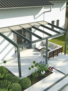 Terrasse Med Tak, Veranda Garden, Glass Veranda, Sliding Roof, Small Pergola, Pergola Ideas, Building A Pergola, Pergola Attached To House, Metal Pergola