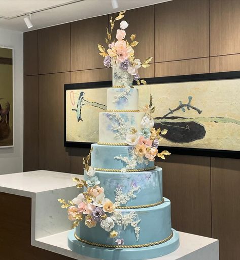 Cakes By Mannix 黃欽榮 (@cakesbymannix) • Instagram photos and videos Wedding Cake 5 Tier, Wedding Thank You Wording, 5 Tier Cake, 5 Tier Wedding Cake, 5 Tier Wedding Cakes, Decorations For Wedding, Wedding Cakes Ideas, Android App Design, Cake 5