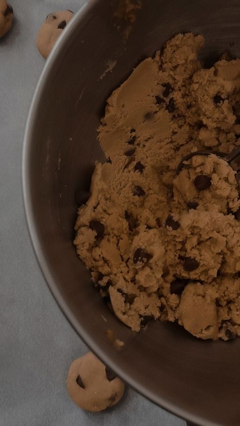 Cookie Dough Ice Cream Aesthetic, Cookies Astethic, Cookie Dough Aesthetic, Bakers Gonna Bake, Unhealthy Food, Food Goals, Food Obsession, Food Cravings, Aesthetic Food