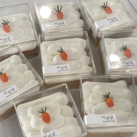 Jungkook Pp, Resipi Kek, Korean Dessert, Korean Cake, Dessert Packaging, White Food, Dessert Boxes, Cake Packaging, Think Food