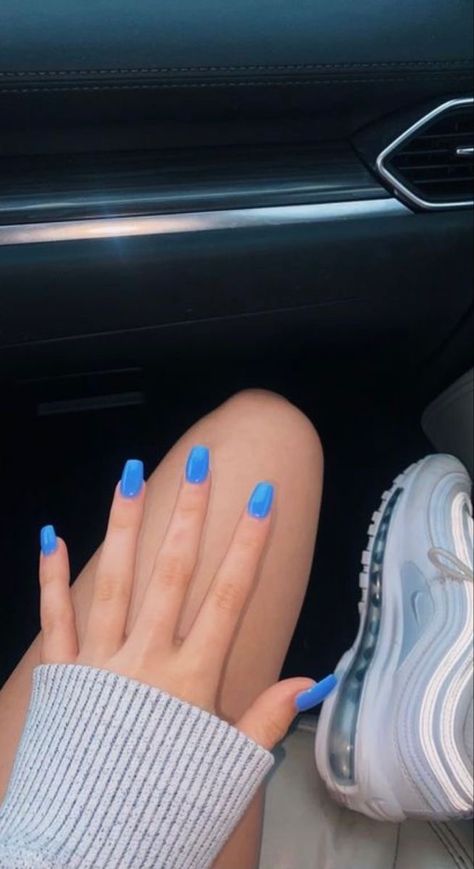 Birthday Nail Colors, Solid Gel Nail Color Ideas Summer, Nails Summer Basic, Vsco Nails Acrylic Summer, Bright Summer Nails Solid Color, Solid Color Acrylic Nails Spring, Summer 22 Nails, Blue Preppy Nails, Solid Colour Acrylic Nails