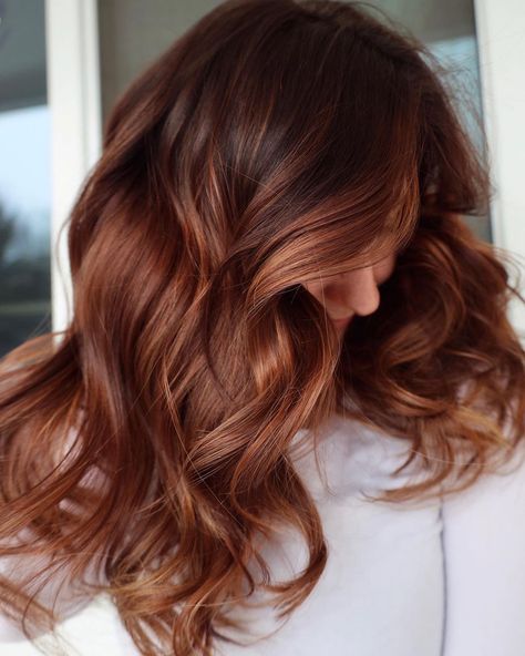 Dark Copper Balayage, Dark Copper Balayage Brunette, Chocolate Copper Hair, Copper Balayage Brunette, Light Red Hair, Copper Hair Dark, Light Auburn Hair, Red Hair Looks, Shades Of Red Hair