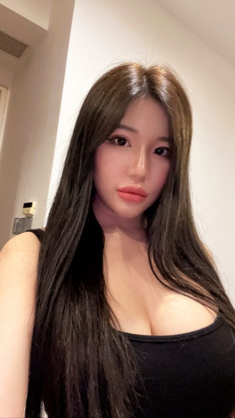 Ms Puiyi, Tiktok Viral, Viral Tiktok, Body Inspiration, Cool Pictures, Dj, China, Funny, Anime