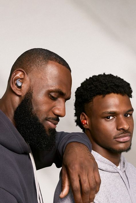 #JAMESGANG getting in the zone with Beats Fit Pro and Beats Studio Buds @kingjames @bronny Bronny James, Beats Studio Buds, In The Zone, Beats Studio, Beats By Dre, The Zone, The Court, Casual Outfits