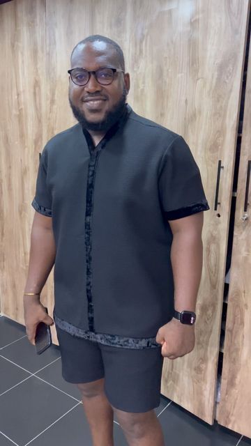 Grandpa Clothing on Instagram: "No one Like Jesus. For orders kindly call. Dansoman 0209855696. East Legon 0598686995 Tema 0244580336. Koforidua 0203552999." Black Kaftan Men, Monochrome Outfit Men, Black Shirt Outfit Men, Grandpa Outfit, Modern Menswear, Kaftan For Men, African Men Clothing, Waves Haircut, Mens Wear Wedding