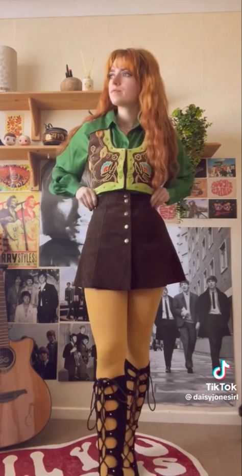 daisyjonesirl on tiktok Colorful 70s Fashion, Style Inspiration Eclectic, 60s Psychedelique Fashion, Fun Outfits For Women Colorful, Pastel 80s Outfit, 80s Blouse Outfit, Artsy Indie Outfits, 80d Outfit, Cute Funky Outfits