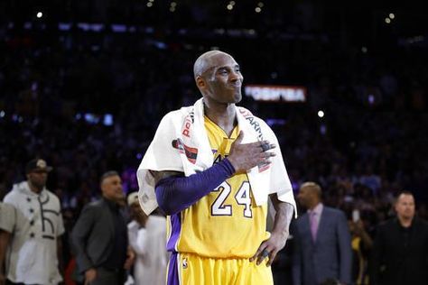 Ranking Recently Retired Superstars - http://bleacherreport.com/articles/2653078-ranking-recently-retiring-superstar-careers The Sun Wallpaper, Descendants Of The Sun Wallpaper, Kobe Bryant Lakers, Gigi Bryant, Rip Kobe, Nba Basketball Game, Bryant Lakers, Ball Basketball, Kobe Bryant Nba