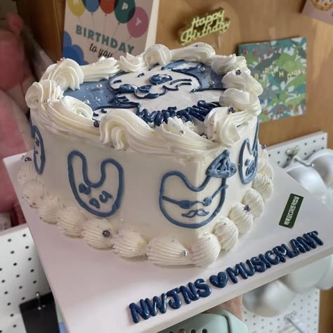 Newjeans Birthday Cake, Newjeans Cake, Bunny Birthday Cake, Pokemon Birthday Cake, Bunny Cake, Pokemon Birthday, Pretty Birthday Cakes, Cute Birthday Cakes, Fun Easy Crafts