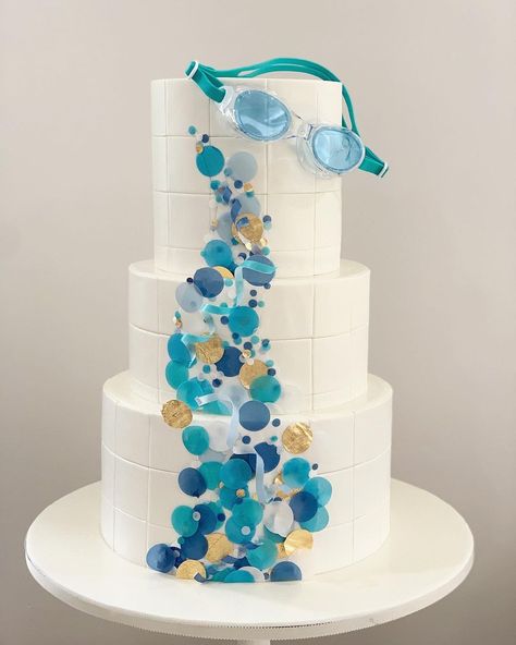 Swimming Pool Cake Ideas, Swimming Cupcakes, Swim Cake, Swimmer Cake, Leo Cake, Swim Banquet, Sports Birthday Cakes, Swimming Pool Cake, Swimming Cake