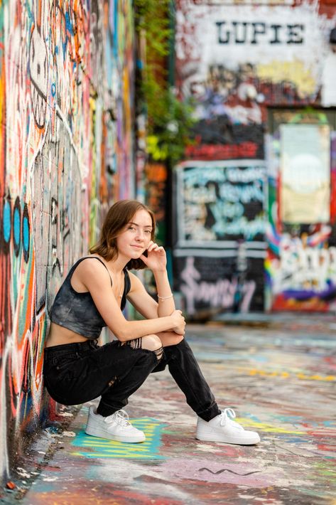 Alex's Urban Senior Photo Session at Baltimore's Graffiti Alley - racheldibsphotography.com Senior Photos With Graffiti, Senior Graffiti Pictures, Senior Photos Graffiti Wall, Graffiti Senior Pictures, Senior Picture Ideas City, Graffiti Alley, Senior Pictures Music, Graffiti Artists, Engagement Tips