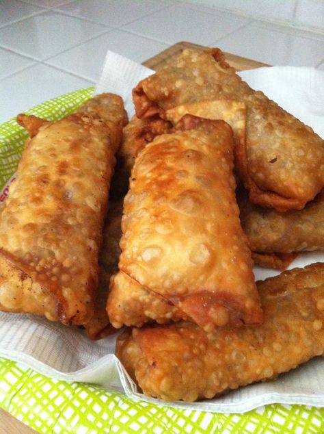 Chinese Egg Rolls Recipe - Food.com Cole Slaw Mix, Easy Egg Roll Recipe, Easy Egg Roll, Chinese Egg Rolls, Hamburger Sliders, Egg Roll Recipe, Telur Gulung, Chinese Egg, Mapo Tofu