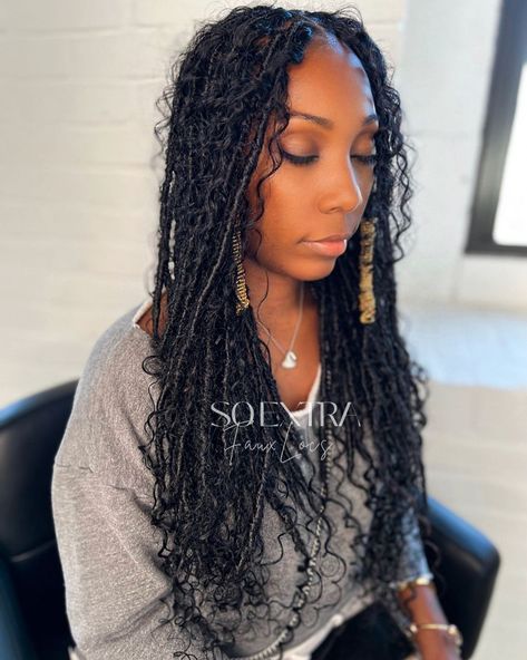 Locs With Color, Jah Locs, Black Hair Protective Styles, Hair Play, Boho Locs, Soft Locs, Goddess Braids Hairstyles, Haute Hair, Faux Locs Hairstyles