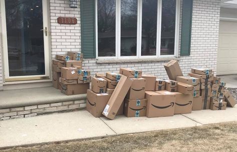 April Fools Pranks For Adults, April Mop, Meaning Of True Love, Amazon Boxes, Great Pranks, April Fool's Prank, Pranks For Kids, Amazon Box, April Fools Pranks