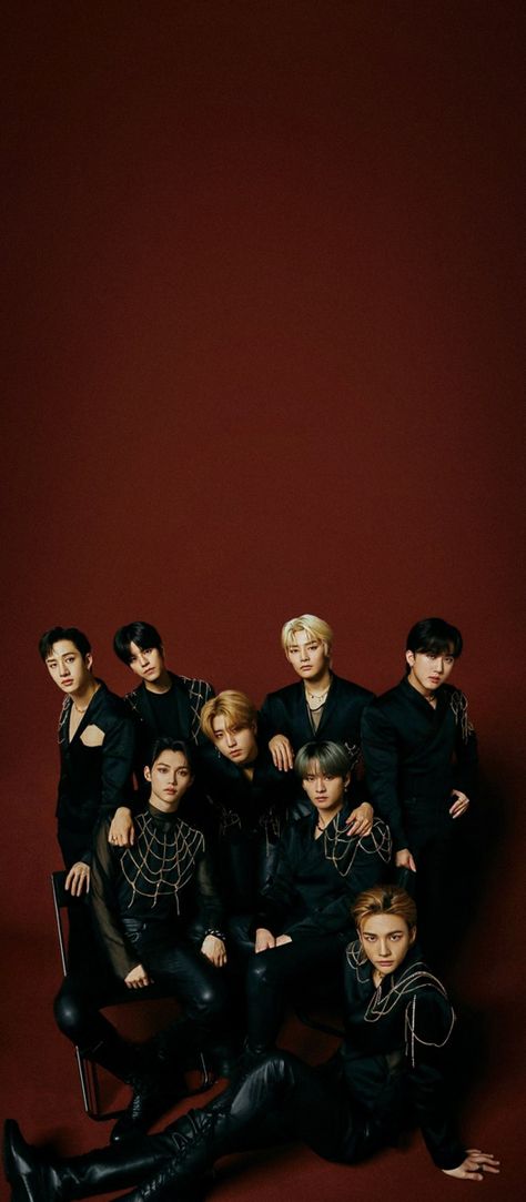 Skz Pictures, Skz Ot8, Hypebeast Iphone Wallpaper, Japan Instagram, Kpop Lockscreen, Red And Black Outfits, Red And Black Wallpaper, Kpop Iphone Wallpaper, Dark Red Wallpaper