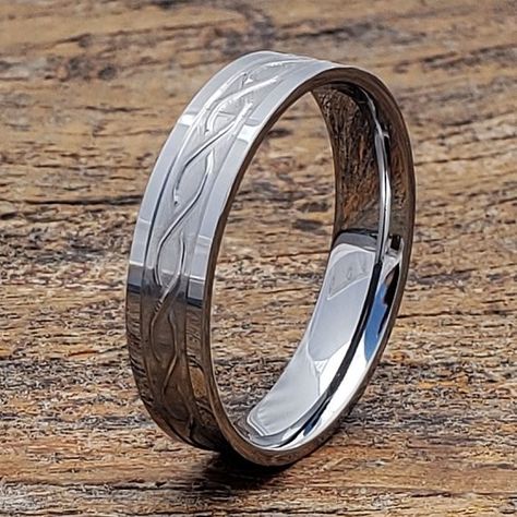 Silver Wedding Rings Men, Thumb Rings Men, Infinity Rings, Mens Ring Designs, Unique Mens Rings, Shiny Jewelry, Gold Earrings Models, Gents Ring, Mens Silver Jewelry