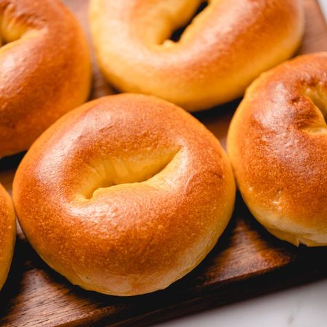 Egg Bagels Egg Bagel Recipe, Egg Bagels, Bagel Recipes, Egg Bagel, Bagel Bread, Japanese Milk Bread, Plain Bagel, Best Bagels, Bagel Shop