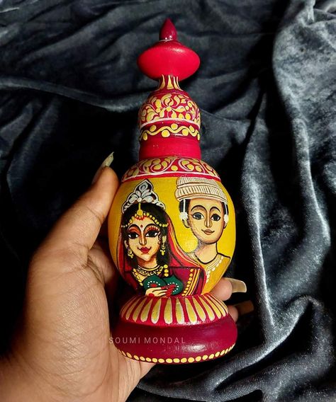 Bengali Bride Painting, Kulo Painting Ideas For Wedding, Gachkouto Designs, Kula Art, Kulo Painting, Bengali Marriage, Kolka Design, Figure Drawing Tutorial, Indian Wedding Favors