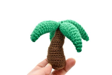 Free Pattern: Mini Palm Tree Amigurumi - Wayward Pineapple Creations Tree Amigurumi, Mini Palm Tree, Palm Tree Pattern, Crochet Dolls Free Patterns, Free Pdf Pattern, Turtle Pattern, Paintbox Yarn, Tree Free, Cute Keychain