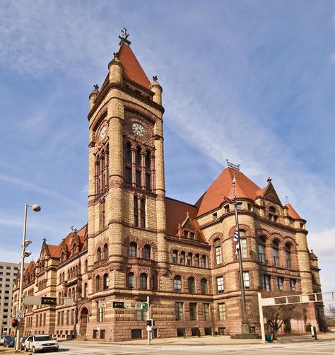 Cincinnati City Hall (1888) Richardsonian Romanesque, Downtown Cincinnati, Romanesque Architecture, Revival Architecture, Minecraft City, Famous Architects, Unique Buildings, Facade Architecture, Town Hall