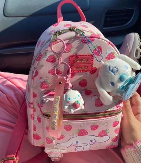 Kawaii Backpack, Pretty Bags, In My Bag, Cute Bags, My Bag, Cute Stuff, Cute Things, Stuffed Animals, Hello Kitty