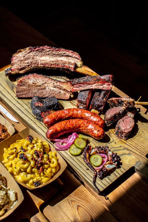 Texas Bbq Party, Barbecue Aesthetic, Bbq Photography, Bbq Spread, Bbq Night, Texas Barbecue, Texas Monthly, Beef Cheeks, Texas Food