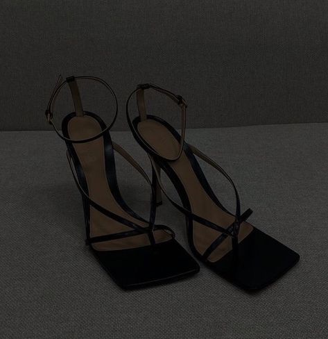 Bottega Shoes, Bottega Veneta Heels, Bottega Veneta Sandals, Heels Strappy, Heels Aesthetic, Trendy Heels, Dr Shoes, Neutral Shoes, Shoes Trendy