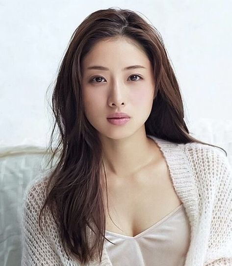 Modern Japanese beauty standards tend toward a light, flawless skin, a slim, petite figure, long legs, and a quiet personality—although those “standards” change over time and may be largely ignored by the next generations. Satomi Ishihara, Best Actress Award, Cow Girl, Cow Boy, Japanese Women, Lany, Asian Beauty, Actresses, Japan