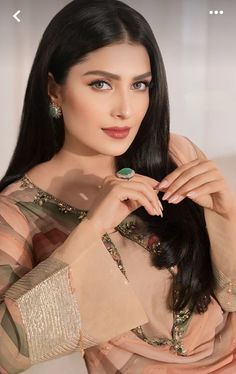 Birthday Dp, Ushna Shah, Aiza Khan, Beautiful Eyes Images, Pakistani Women, Pak Drama, Ayeza Khan, Photo Pose For Man, Actress Pics