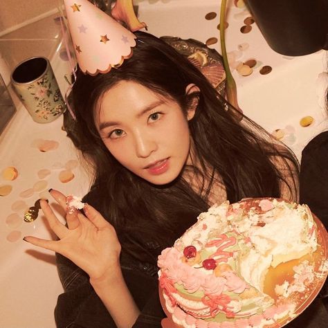 irene seulgi yeri matching icons kpop girls twitter icon birthday odd recipe teaser Red Velvet Photoshoot, Birthday Icon, Best Friend Match, Bae Joohyun, Icons Girls, Festival 2022, Wendy Red Velvet, Red Velvet Irene, Girl Cakes