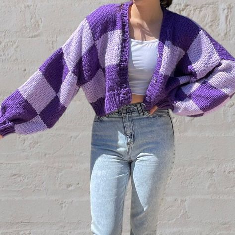 Crochet Checkered Cardigan, Patchwork Streetwear, Dik Vest, Crochet Sweater Design, Crochet Dress Pattern Free, Gilet Crochet, Multicolor Knit, St Patrick's Day Outfit, Patchwork Cardigan