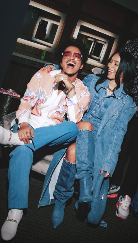 Bruno Mars Jessica Caban, Jessica Caban, Goals Pictures, Relationship Goals Pictures, Bruno Mars, Just The Way, Mars, Human, Film