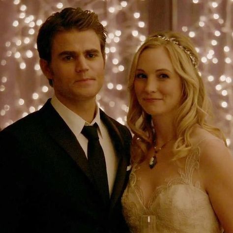 90 Likes, 2 Comments - Stefan and Caroline Salvatore (@sterolinex1) on Instagram: “I need to Watch the deleted scene. But I can't make myself as im not brave enough, because when I…” Klaus From Vampire Diaries, Stefan And Caroline, Best Tv Couples, Klaus And Caroline, Damon Salvatore Vampire Diaries, Vampire Diaries Stefan, Candice King, Vampire Diaries Seasons, Brave Enough