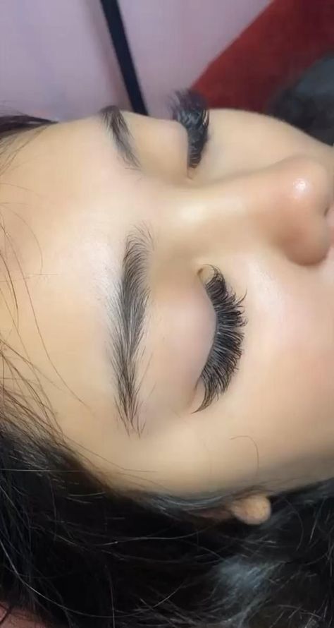 Full Wispy Hybrid Eyelash Extensions, Hybrid Anime Lash Extensions, Pretty Lash Extensions, Hybrid Cat Eye Lash Extensions, Cateye Eyelashes Extensions, Lash Extensions Training, Classic Lash Set, Eyelash Extensions Volume, Lash Academy