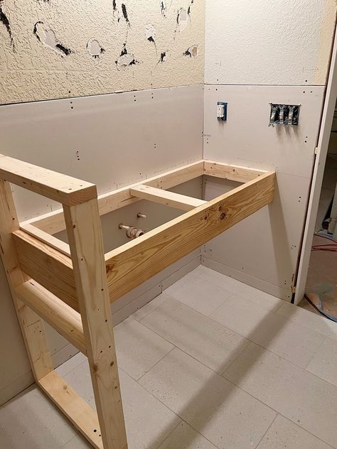 Built In Bathroom Vanity, Diy Sink Vanity, Concrete Sink Bathroom, Concrete Bathroom Vanity, Bathroom Decor Modern, Bathroom Sink Diy, Concrete Bathroom Sink, Cement Bathroom, Concrete Vanity