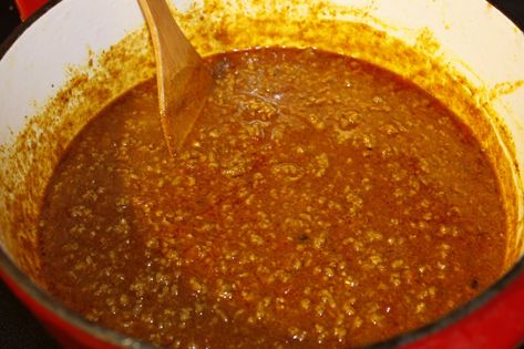 Coney Island Chili Recipe, Coney Sauce Recipe, Coney Dog Sauce, Coney Island Chili, Hot Dog Chili Sauce Recipe, Chili Dog Sauce, Hot Dog Sauce Recipe, Coney Island Hot Dog, Hotdog Chili Recipe