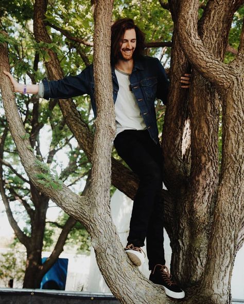 I absolutely adore this photoshoot! One of my favorites😍😍😍 . . . 📸: Maggie London . . . . . . . . . . . . . . #hozier #throwback… Lollapalooza Chicago, Climb A Tree, Bog Man, Hozier, White Boys, So Sweet, Pretty Men, A Tree, I Love Him