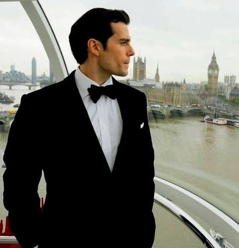 Napoleon Solo, Love Henry, Henry Williams, Nora Roberts, Clark Kent, Man Of Steel, British Actors, Henry Cavill, Dream Guy