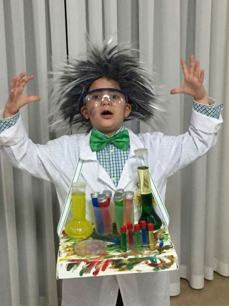 Stem Costume Ideas, Kids Scientist Costume Diy, Science Costumes For Kids, Mad Scientist Costume Kids, Mad Scientist Costume Diy, Scientist Costume Kids, Science Halloween Costumes, Professor Costume, Scientist Halloween Costume