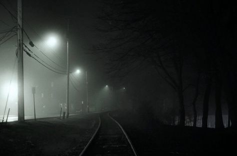 Foggy City Night, Lost Aesthetics Dark, Fog Aesthetic Dark, Nightcore Pictures, Starling House, Foggy Aesthetic, Fog Aesthetic, Outdoors Aesthetic, Dark Atmosphere