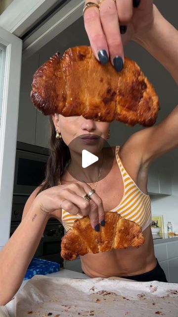 Sophie Fisher on Instagram: "the viral croissant hack 🥐🍯 (I finally understand the hype)  roll out a few baked croissants until super flat. In a bowl, mix some softened butter, a lil bit of brown sugar and honey. Spread some on both sides of each croissant, place on a tray lined with baking paper and bake for 20 mins until crispy (turning half way).   #croissant #dessert #croissanthack #honeybutter #recipe #snack #breakfast" Store Bought Croissant Ideas, Viral Croissant, Flat Croissant, Croissant Dessert, Stuffed Croissants, Croissant Recipe, Honey Butter, Baking Paper, The Hype