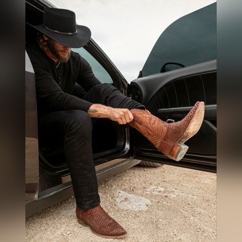 Cowboy boots men outfit